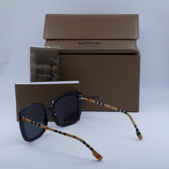 Burberry BE4323 385387 Sunglasses Nero Square Frame, Grey Lenses main image 7